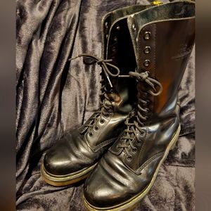Dr. Martens 1914 w